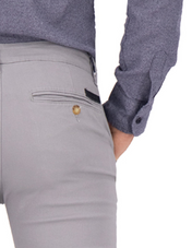 Pantalón Chino de Gabardina Slim - Gris Perla