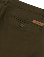 Bermuda Estilo Chino de Gabardina - Verde Olivo