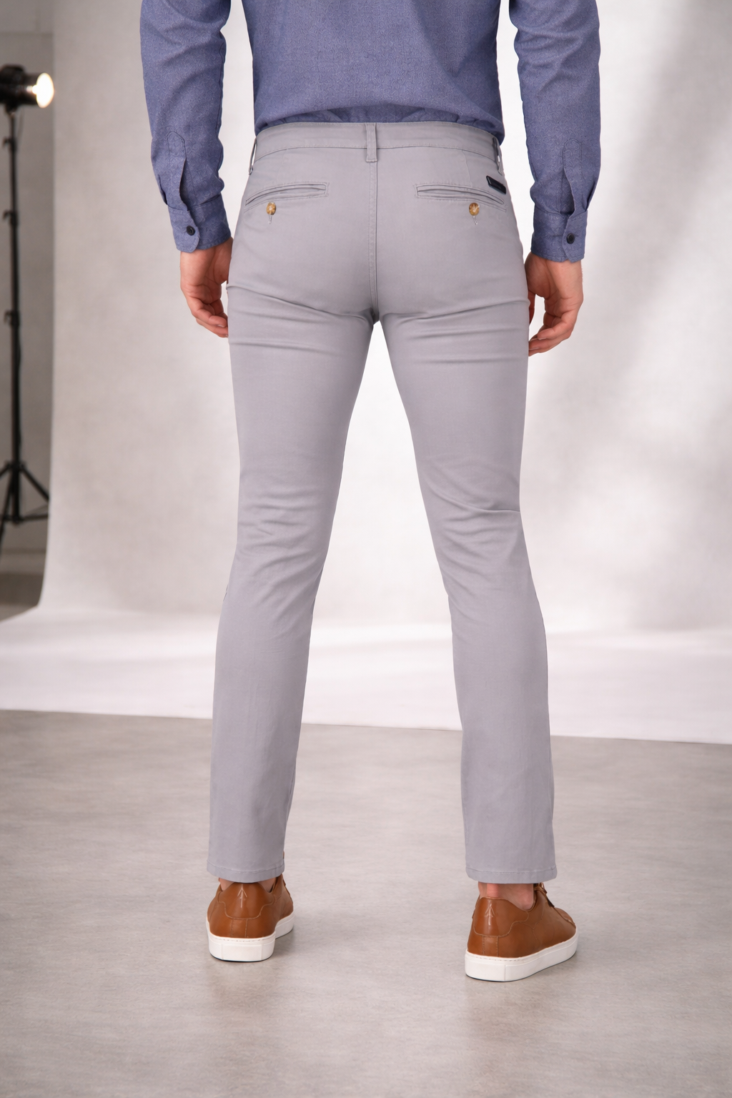 Pantalón Chino de Gabardina Slim - Gris Perla